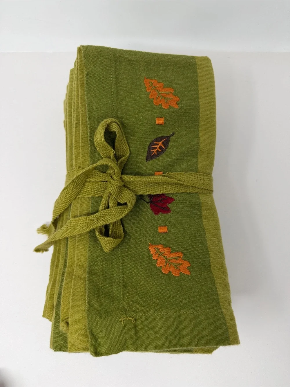 Green Embroidered Leaf Table Napkins - set of 8